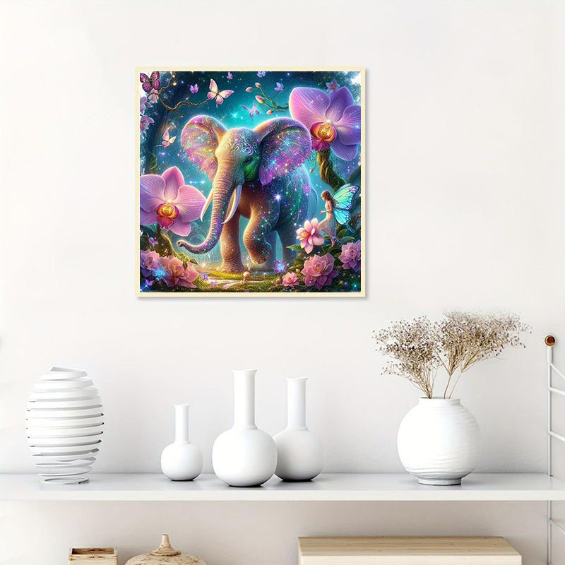 Strass-Elefant im Wald