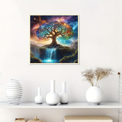 Strass-Wasserfall und Baum des Lebens